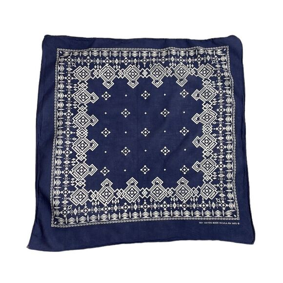 Vintage blue and white geometric print bandanna rn 14193 made in the USA - Picture 1 of 4